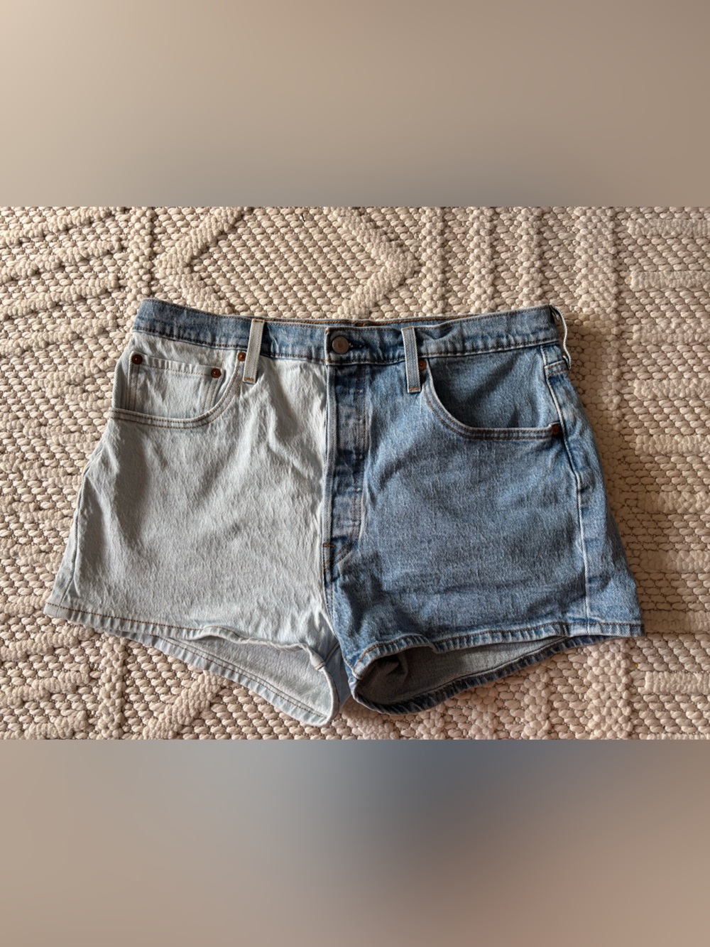 Levi’s 501 Two Tone Shorts Size 33